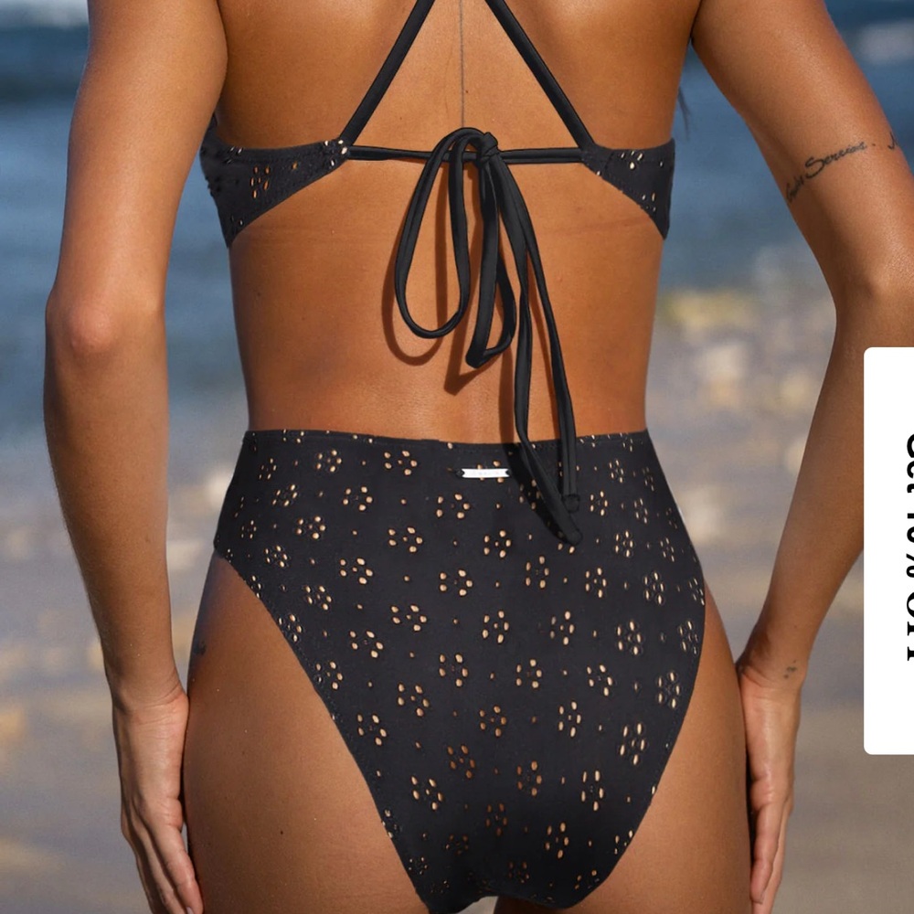 NWT Berlook Womens Black Floral Cutout One Piece Swimsuit Size Large - Picture 2 of 13